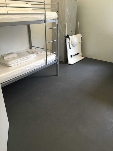 Notunterkuenfte pvc boden 4
