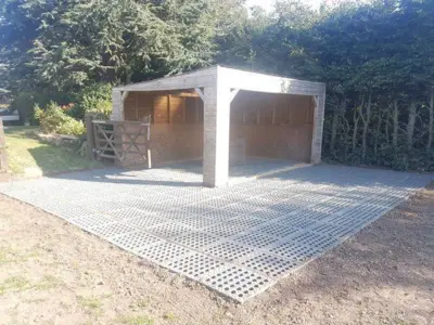 TM Stable 41